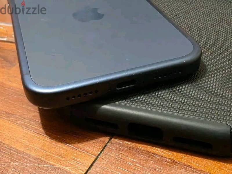 Apple - iPhone 17 Pro Max 3