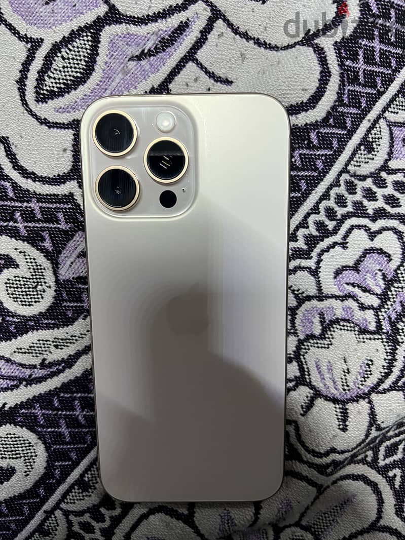 Apple - iPhone 16 Pro Max 1