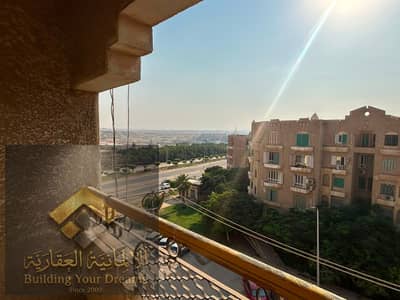 For rent, an empty apartment in the Third Settlement, Youth Housing next to the German University, minutes from Arabella Square, Future Mall, and New Cairo Hospital, minutes from the German University, and 10 minutes from Thirtieth Street and Future University and the American University.