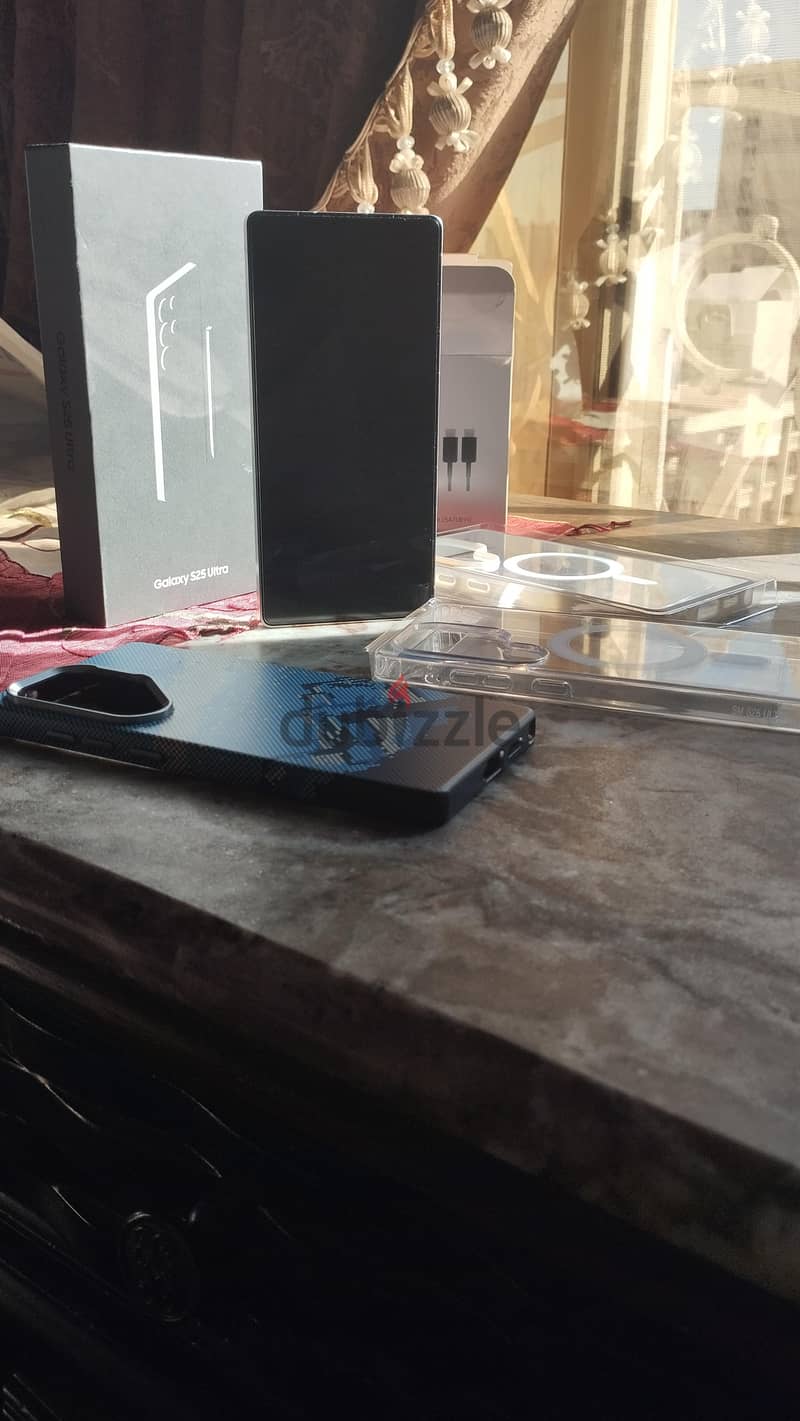 Samsung S25 Ultra ZERO 1