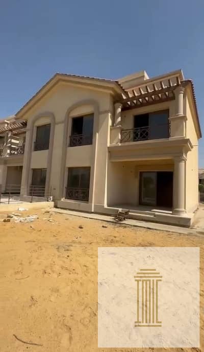 فرصة للبيع ڤيلا أستلام فوري وبالتقسيط في منطقة فور سيزون - مدينتي