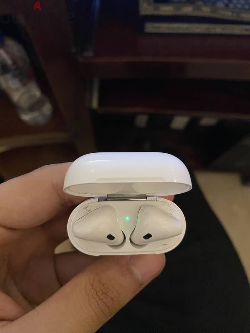Apple AirPods 2n Gen 1