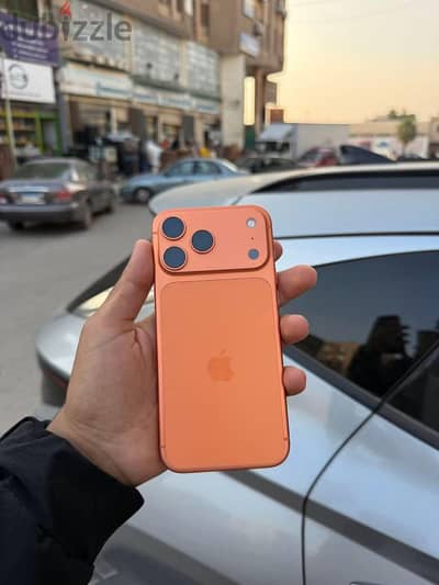 آبل - آيفون 17 برو ماكس