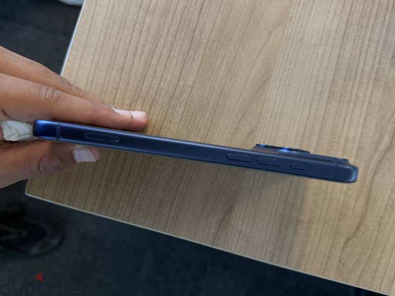 Apple - iPhone 17 Pro Max 2