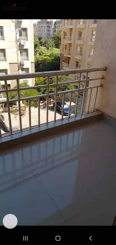 Legal Apartment for Rent in Madinaty B11, Group 113, 96 sqm, 3rd floor, prime location directly opposite the services, next to the mosque, and close t
