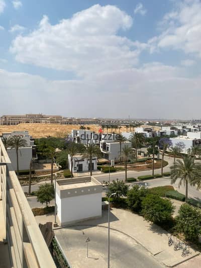شقة للبيع نصف تشطيب فيو مفتوح على الفلل كمبوند هايد بارك التجمع الخامس