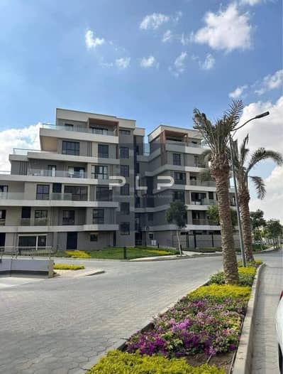 ستوديو لقطة للايجار متشطب بالفرش في كمبوند فيليت - سوديك سوبر برايم لوكيشن بسعر مميز جدا في قلب الجولدن سكوير التجمع الخامس