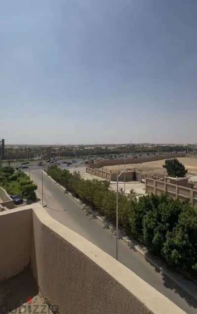رووف للبيع بالكامل في التجمع الاول