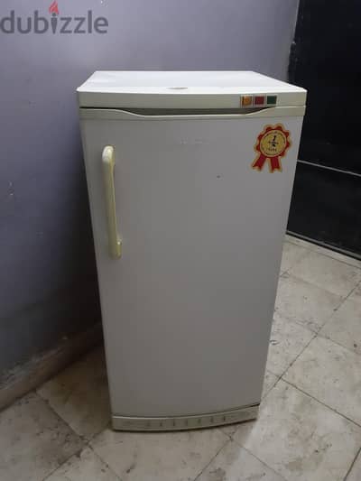 ديب فريزر ألاسكا كسر زيرو بشحن الشركة