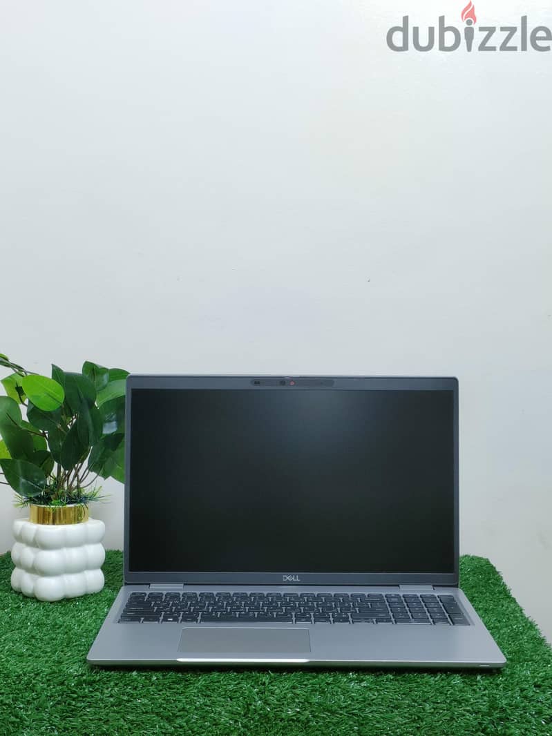 DELL latitude 5520 1