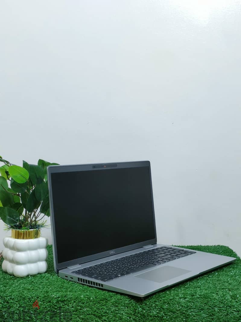 DELL latitude 5520 2