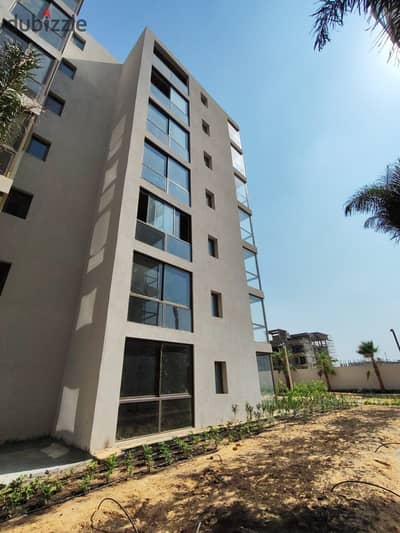 Apartment 183m + 80 Garden with Private Pool a for Sale in Lake View Residence 2 New Cairo