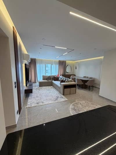 Apartment for Sale in Mountain View 1.1 New Cairo – Prime Location & Next to Al Rehab Gate, Minutes from AUC