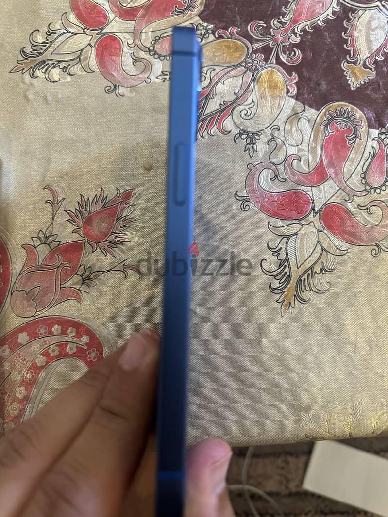 Apple - iPhone 13 - Blue 4