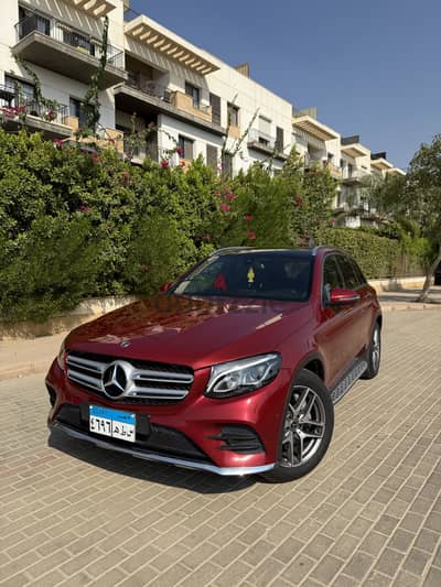 Mercedes-Benz GLC 250 2019 بحالة الزيرو صيانات وكيل بالكامل