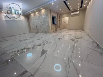 Shathah for rent, ground floor in Beverly Hills, Westown Courtyard