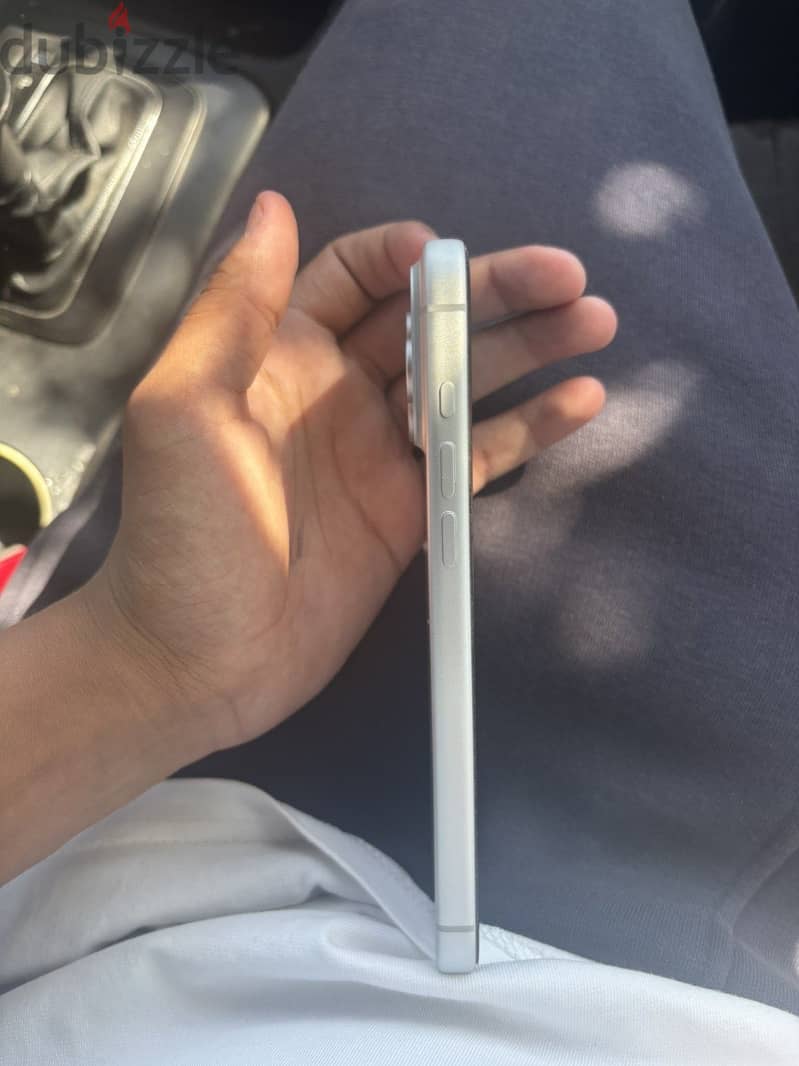 Apple - iPhone 17 Pro Max battery 100% 113 cycle 3