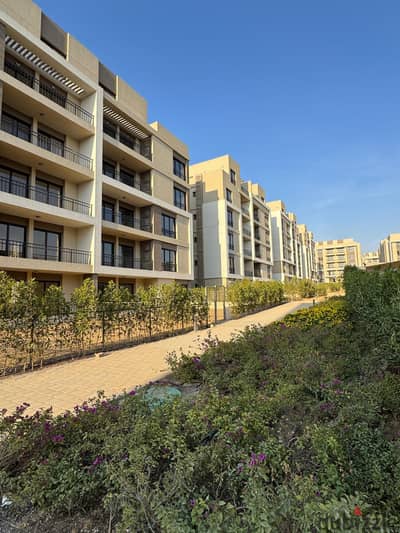 سكاي لوفت بموقع مميز على لاند سكيب فيو للبيع في فيفث سكوير المراسم التجمع الخامس مفروش بالتكييفات Fifth Square El Marasem New Cairo