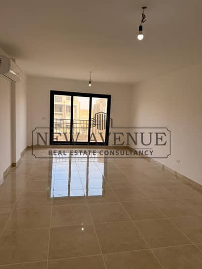 Sky Loft Fully Finished for sale in Fifth Square – Marasem- New Cairo-Very Prime Location Overlooking the Largest Landscape Pocket