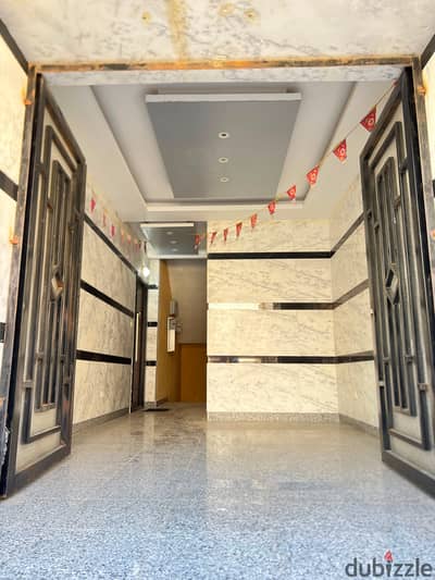 145m² apartment + 39m² roof for sale in Al Andalus 2/2, 5th Settlement! North-facing, registered with land share, near 90th St. Cash: 3.4M EGP.