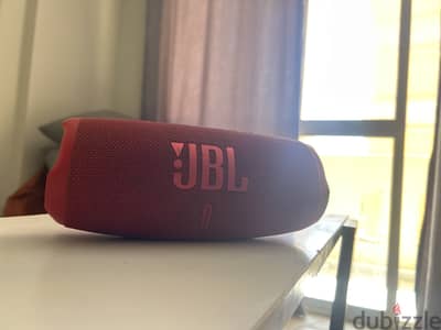 Jbl charge 5 used like zero