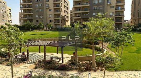 Apartment for sale, resale at a bargain price ,Ready to move, open view, prime location in Green Square Compound - Al Ahly Sabbour