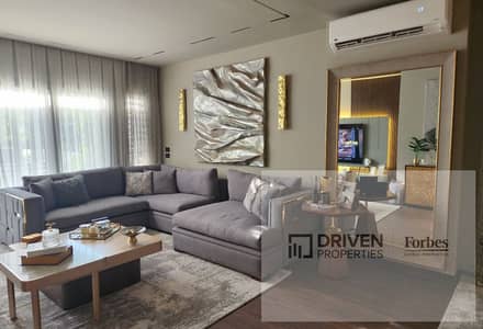 شقه بجاردن تشطيب سوبر لوكس للبيع في ويستاون سوديك كمبوند بيفرلي هيلز الشيخ زايد     Sodic Westown Compound Beverly Hills Sheikh Zayed