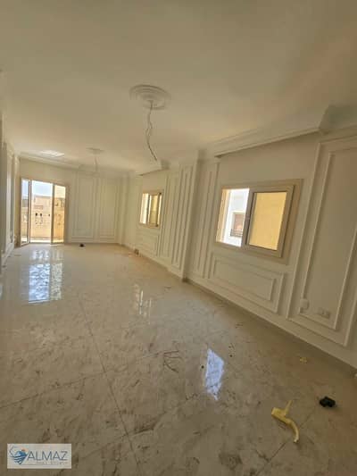 Unfurnished 220-square-meter apartment for rent in Al-Andalus 2, Fifth Settlement; located in immediate proximity to South Teseen Street.