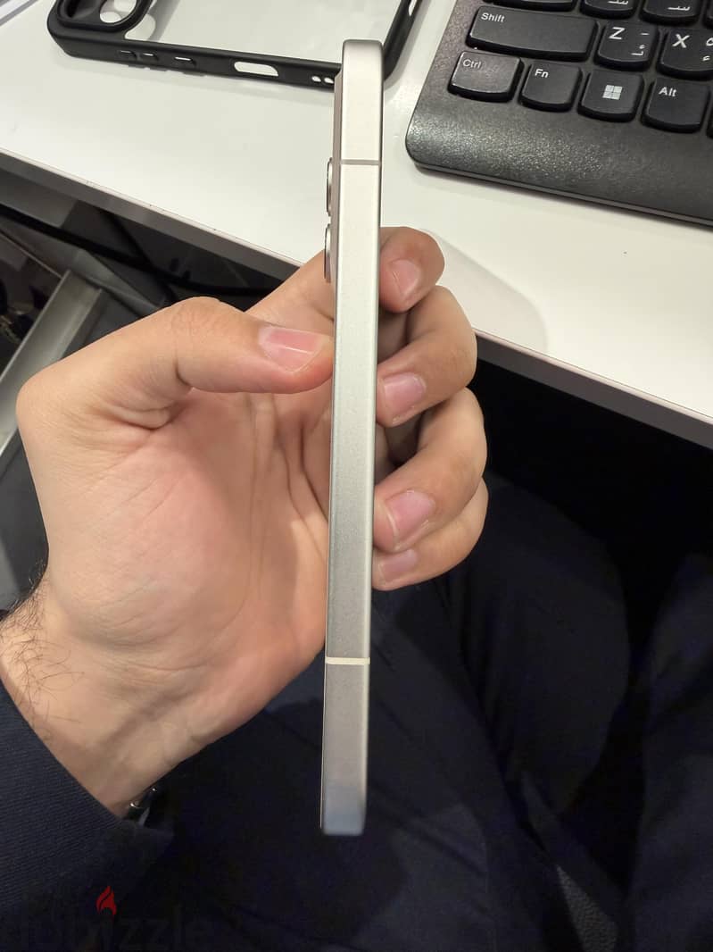 Honor 600 3