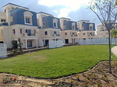 Townhouse for sale 205m in Mountain View Chill Out compound Immediate delivery