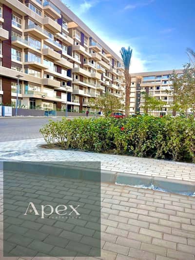 Apartment for sale (cash price) – ready for viewing – in a prime location within the R7 district, facing the British University in the New Capital