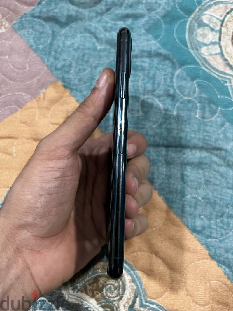 Apple - iPhone 11 Pro Max 1