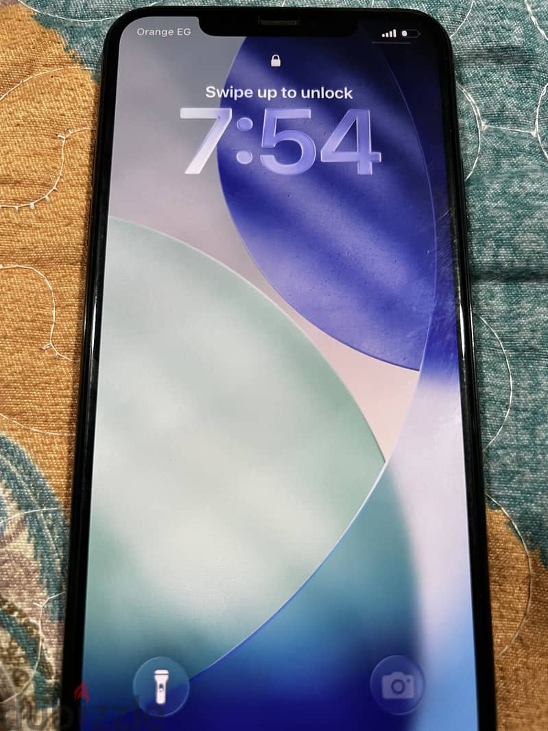 Apple - iPhone 11 Pro Max 2