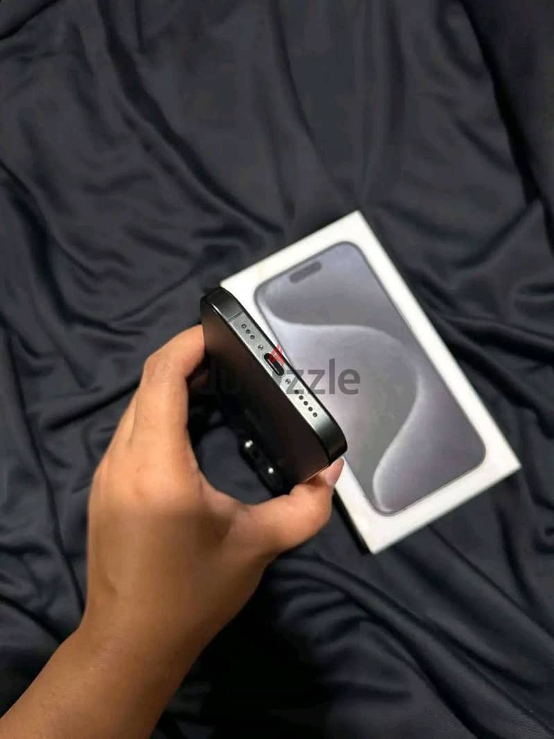 Apple - iPhone 15 Pro Max 2