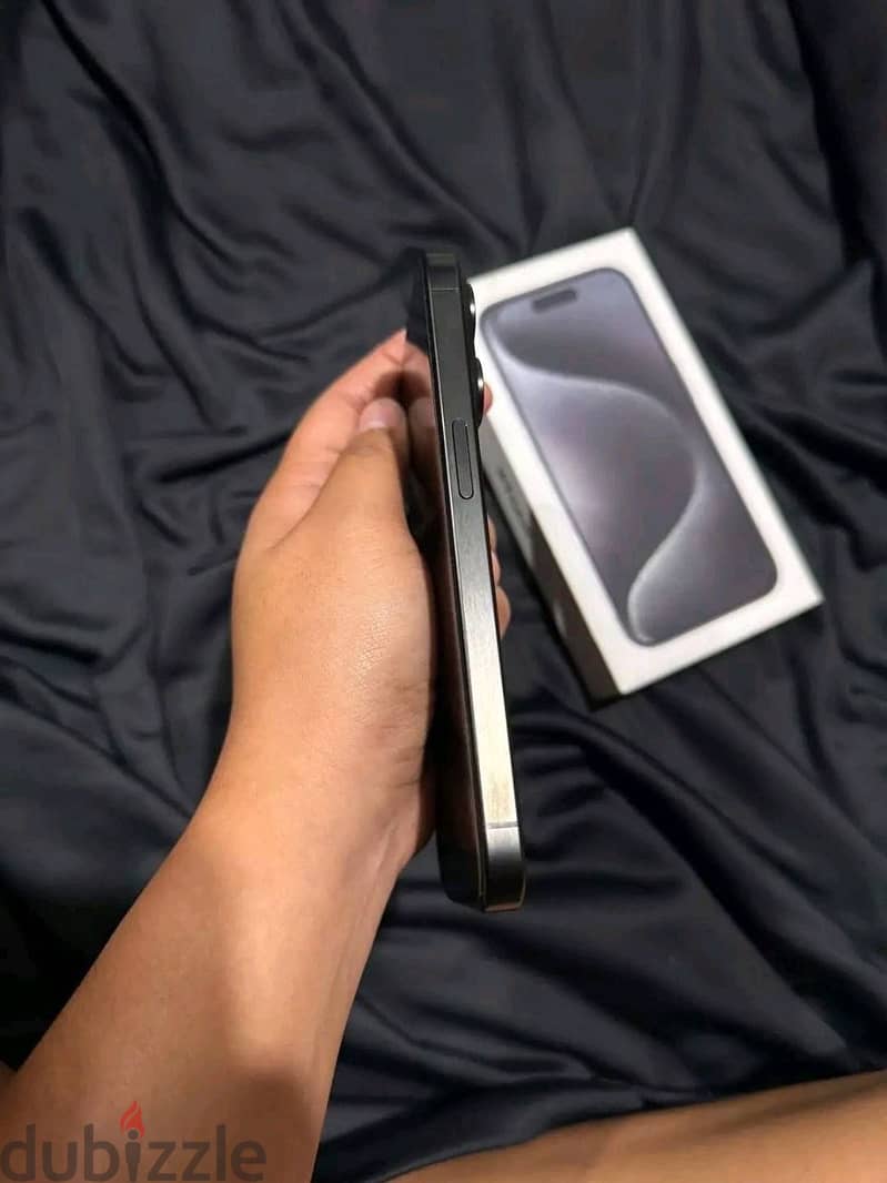 Apple - iPhone 15 Pro Max 3