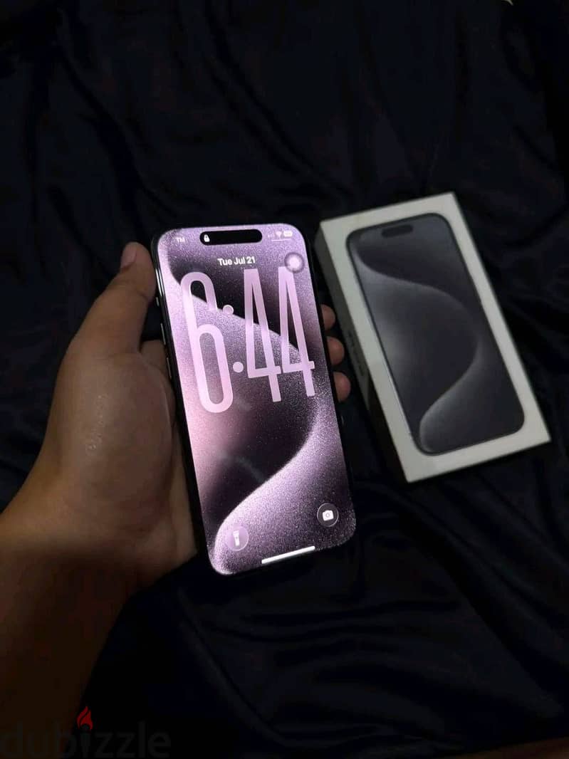 Apple - iPhone 15 Pro Max 4