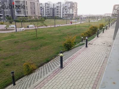 شقة بحديقة للبيع في كمبوند دار مصر الحي السادس عشر الشيخ زايد