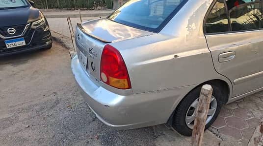 Hyundai Verna 2004