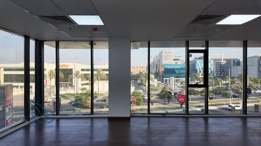 مكتب للايجار بالشيخ زايد بمول سنترال افينيو علي شارع البستان دايريكت مكيف بالكامل