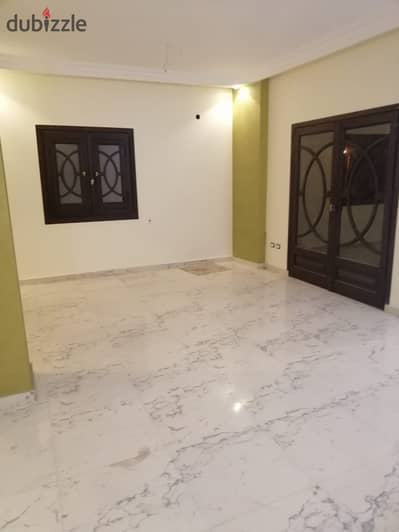 Apartment for rent at a bargain price, 220 sqm, in the Yasmeen Villas area.