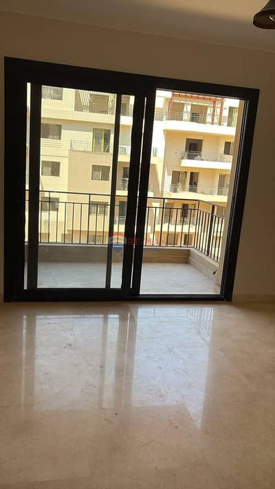 شقة في Club Residence للايجار بالمطبخ والتكيفات