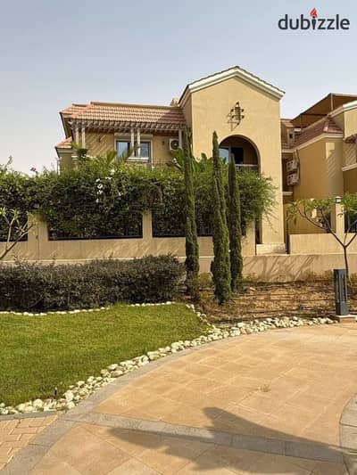 Immediate delivery villa with garden in Maadi View El Shorouk Prime location opposite Madinaty just minutes from New Cairo & 5th Settlement