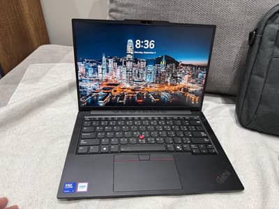 Lenovo E14 Gen7 Ultra 7 255h اتحن مرتين فقط باقي ١. ٨ ضمان