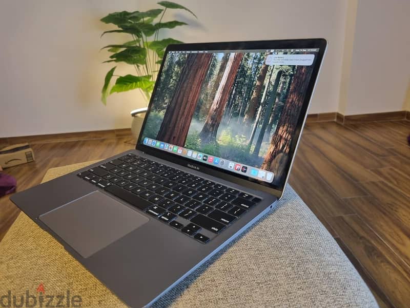 MacBook air  used like new 6