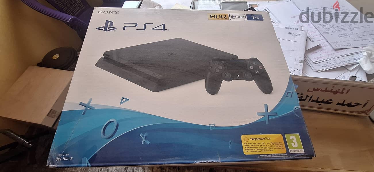 PS4 SLIM 1