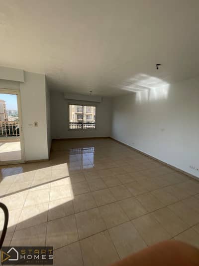 175 sqm apartment for rent in Madinaty—an excellent opportunity for upscale living, featuring a distinctive view of the wide garden and the club.