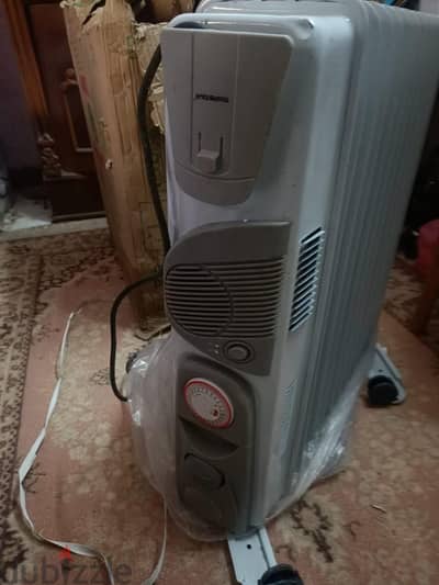 دفاية زيت  TOPSTAR 1١ ريشة 2500w (تم استخدامها مرة واحدة بس)
