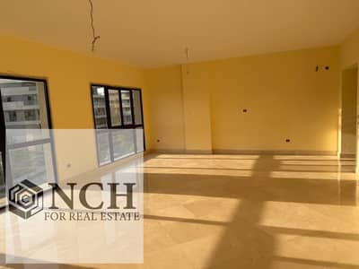 **Spacious Semi-Furnished Apartment for Sale in Villette – New Cairo**  An excellent opportunity to own a well-designed **186 sqm apartment in Villett