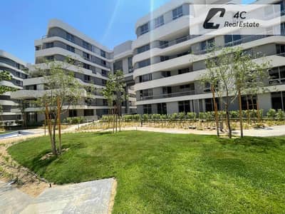 Apartment for sale 165 m with down payment of 2,900,000 north facing corner in Terraces phase in Bloomfields Mostakbal City near Madinaty and Sarai
