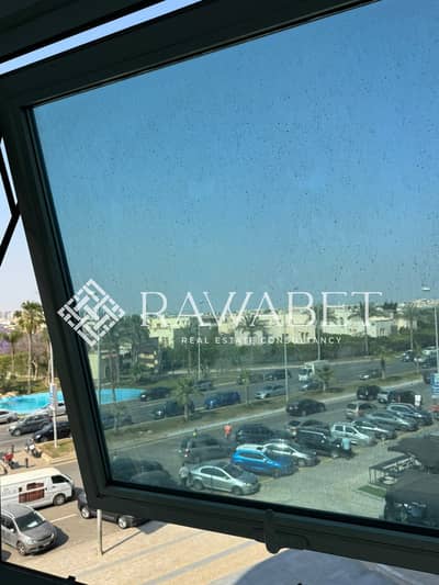Sheikh Zayed at Cargo Mall, Al Shabab